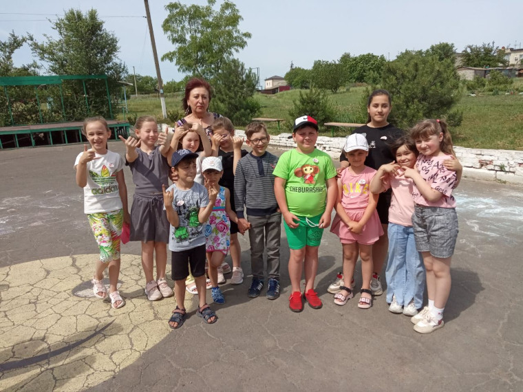 08 июня КВН по русским народным сказкам в "Капитошке".